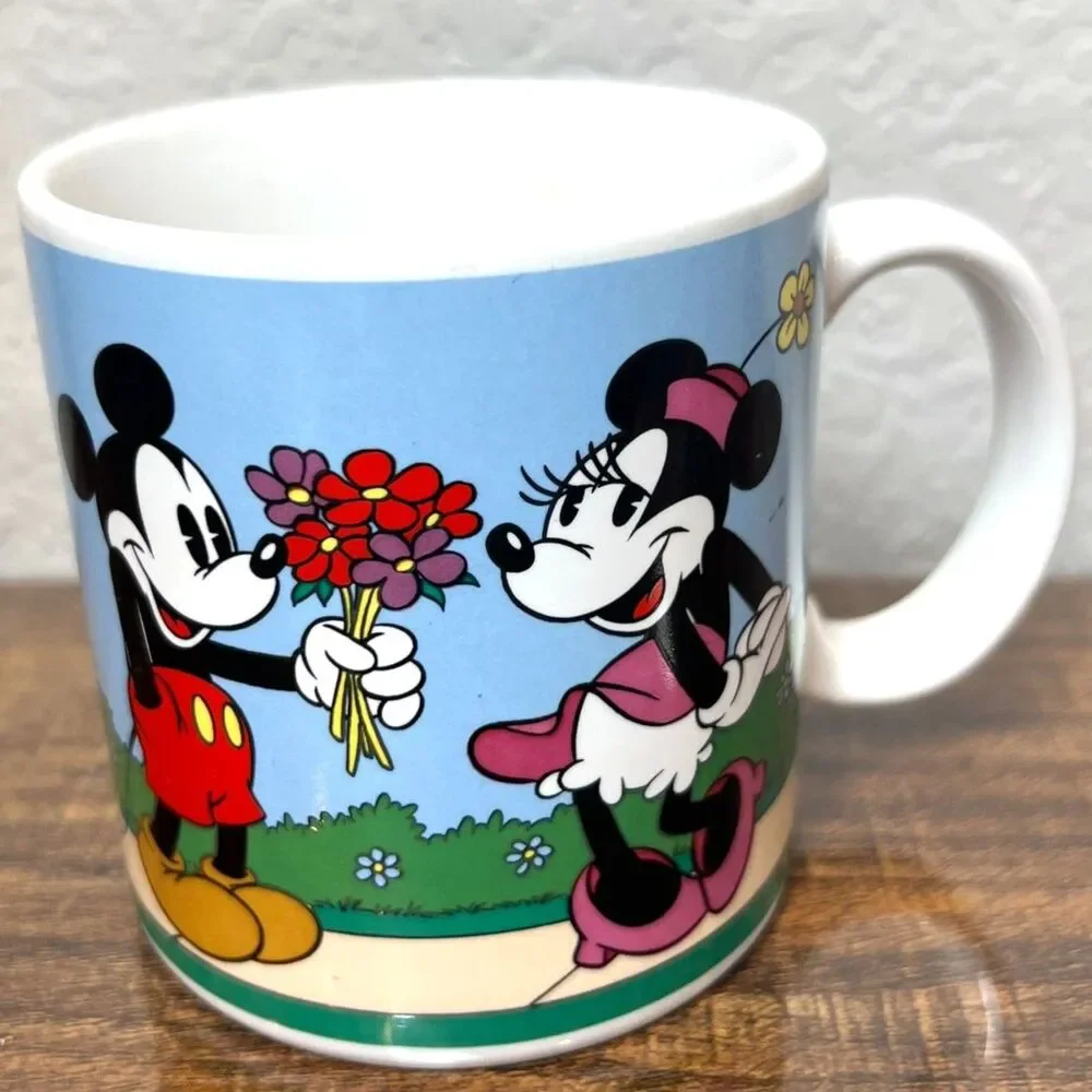 Lot of 4 Disney World / Land Collectible Ceramic Coffee/Tea Mugs - Varying Sizes
